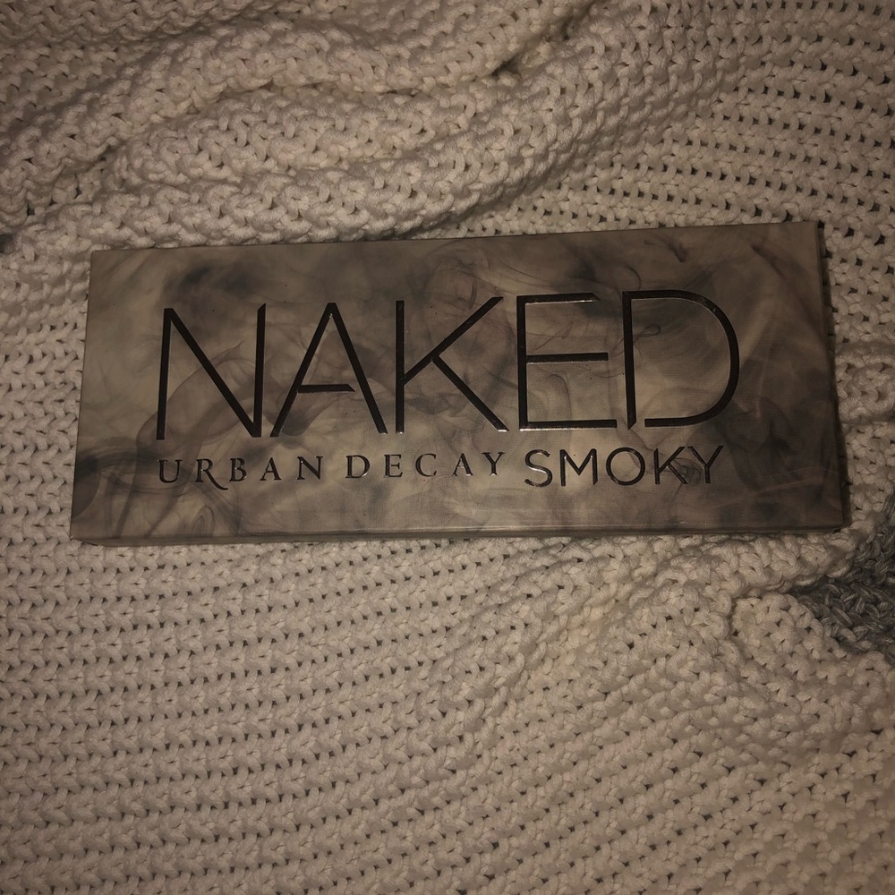 Urban Decay NAKED Smoky palette